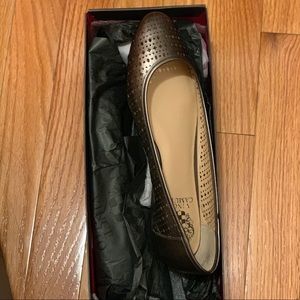 Vince Camuto Flats - Size 7